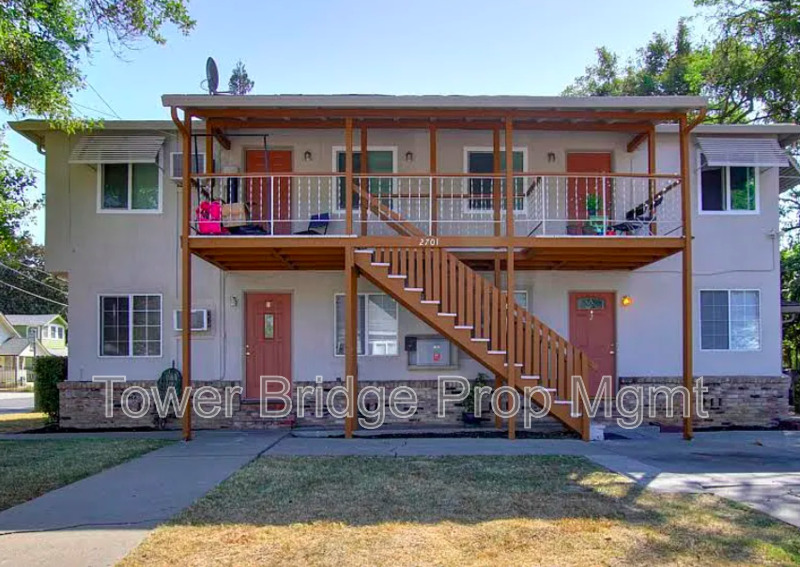 Sacramento Condo: 2701 San Fernando Way