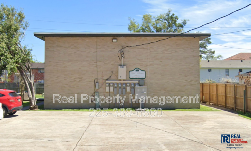 Baton Rouge Condo: 1137 W. Chimes St.