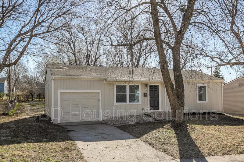 Independence House: 1215 N Cedar Crest Dr