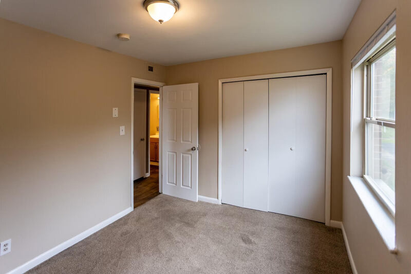 Photograph 3 of 2627 Wimpole Avenue, 81