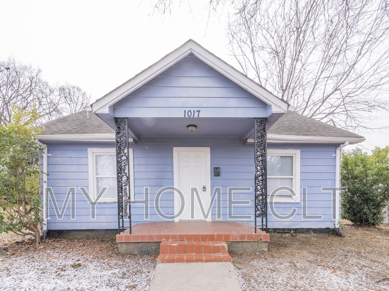 Charlotte House: 1017 Holland Avenue