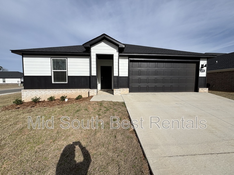 Bryant House: 6099 Meridian Dr