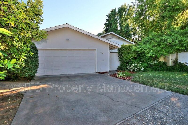 Carmichael Condo: 1060 Sand Bar Circle