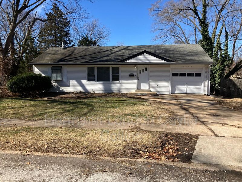 Saint Louis House: 1049 Willmann Court