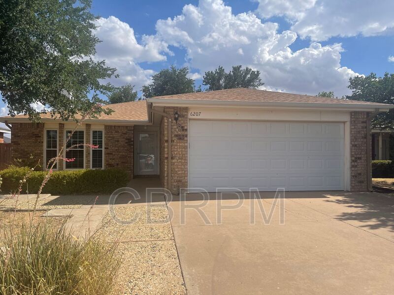 Lubbock House: 6207 13th Street