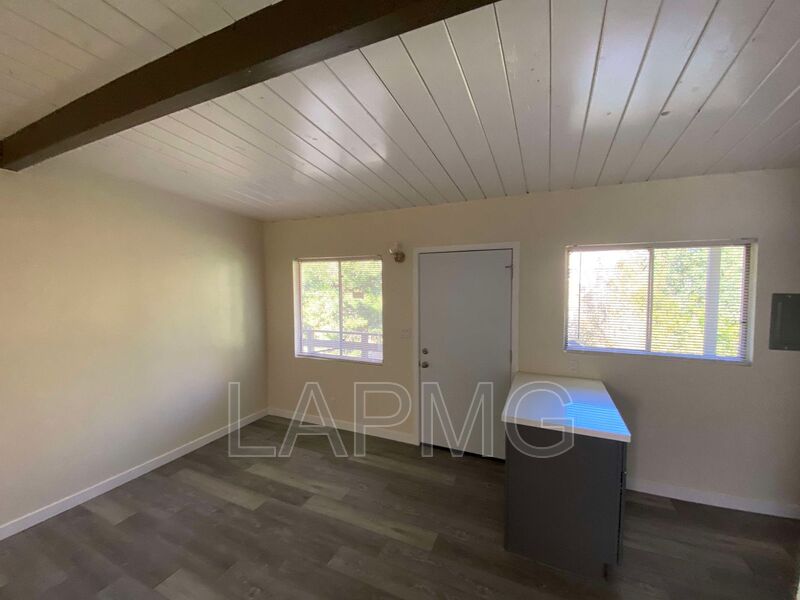 Pasadena House: 753 Worcester Avenue