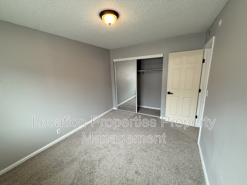 501 Colorado Street, Lawrence, Kansas rental photo 12 of 15