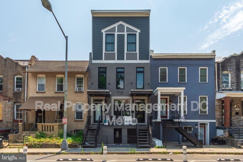 Washington Condo: 715 Florida Ave NE.
