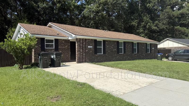 Summerville Condo: 123 Woodduck Dr. #A