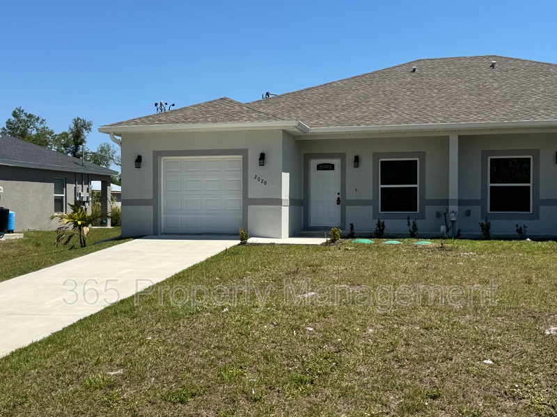 Port Charlotte House: 2020 Dorion Street