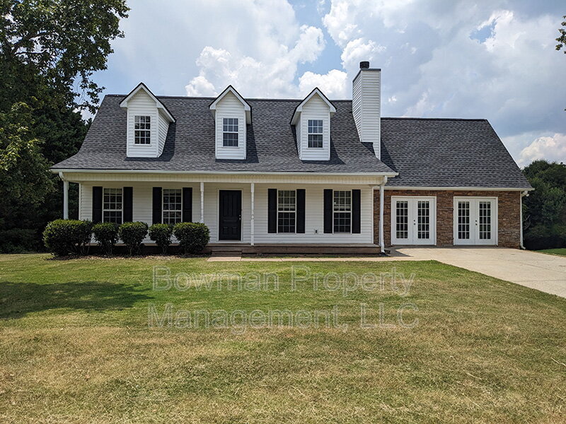 Watkinsville House: 1151 Stone Shoals Ter