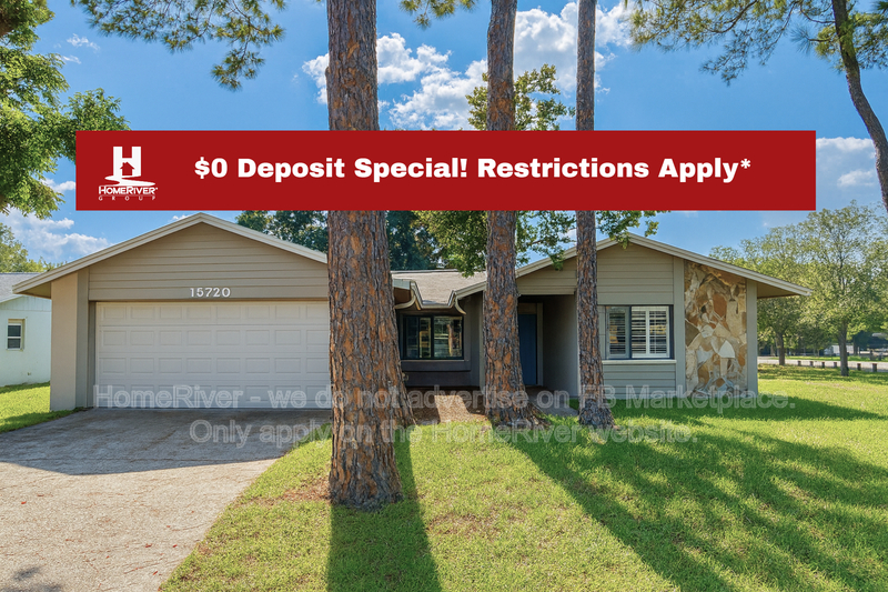 Tampa House: 15720 Country Lake Dr