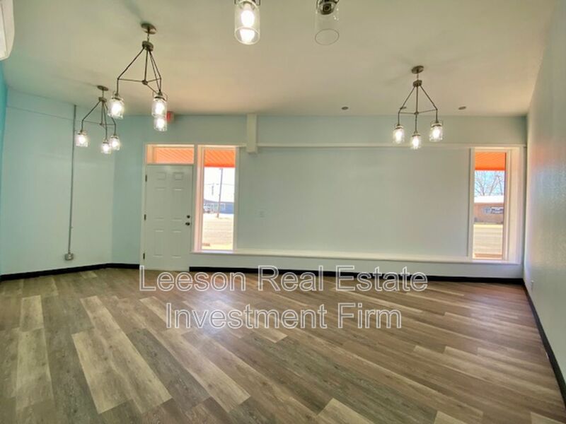 Shreveport House: 218-228 North Market Street