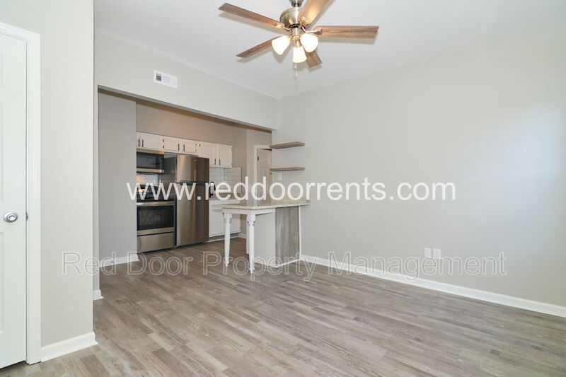 Indianapolis Condo: 1337 E Market St