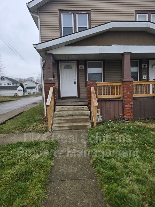 Columbus Condo: 587 S Burgess Ave