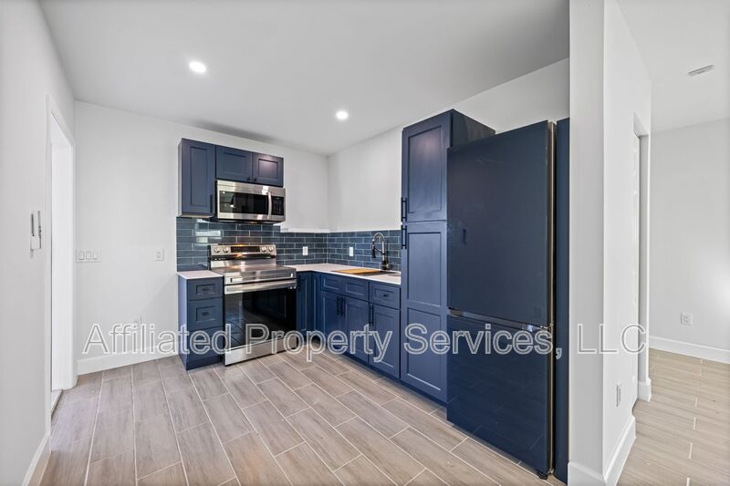 West Palm Beach House: 3012 Broadway Avenue