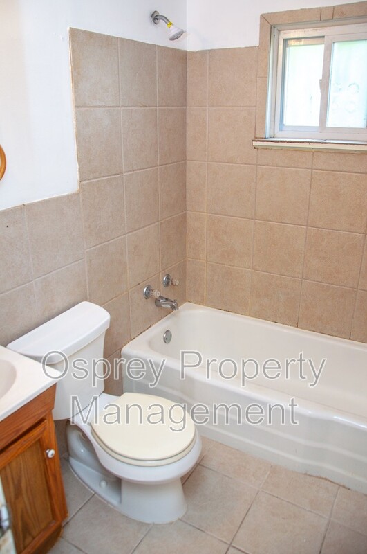 2-bedroom Duplex "ASK ABOUT OUR ZERO DEPOSIT" - Photo 8