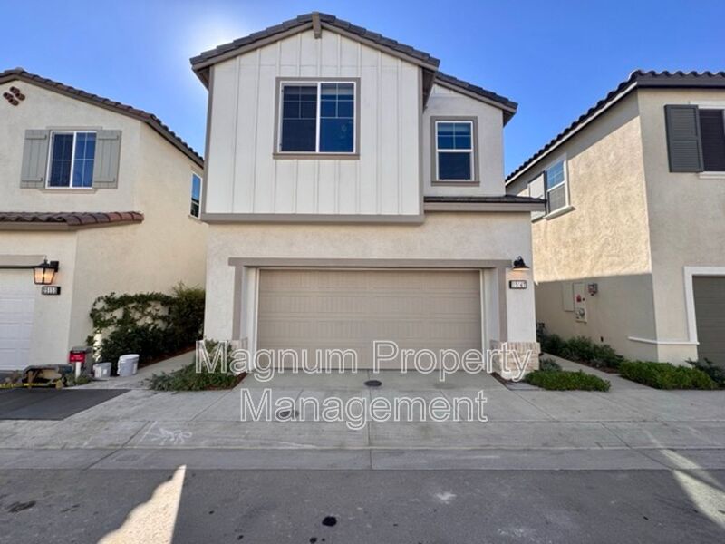 Moreno Valley House: 25147 Hunter Ave