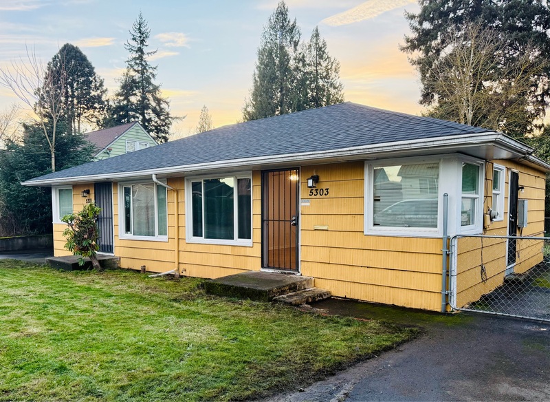 Portland House: 5303 Northeast 72nd Avenue