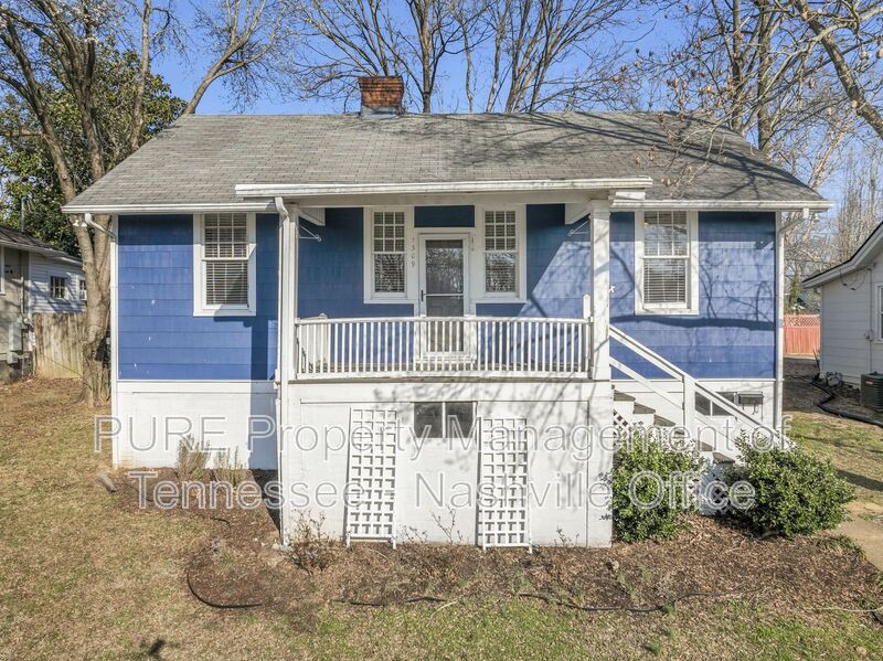 Old Hickory House: 1309 Jones Street