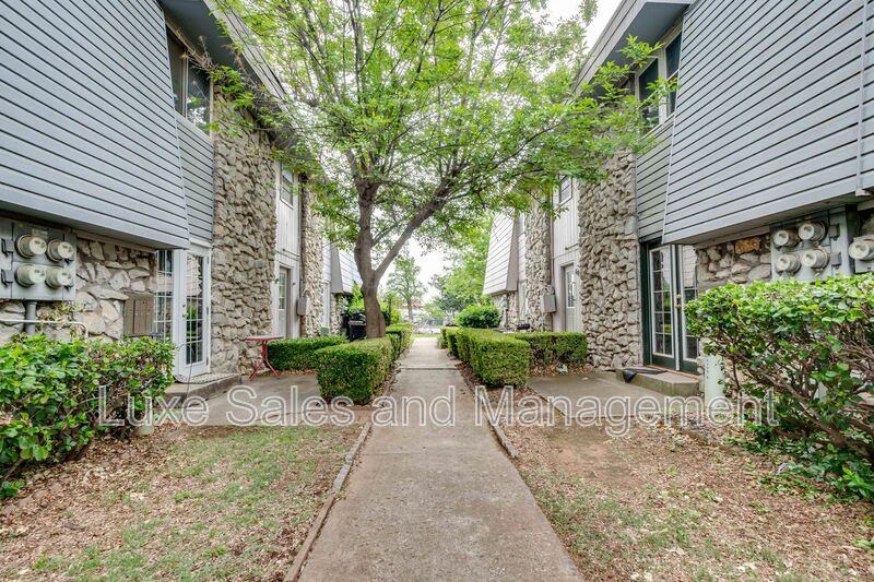 Oklahoma City Condo: 6026 NW Expressway