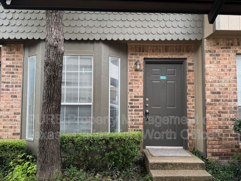 Irving Apartment: 4002-4004 W. Pioneer Dr
