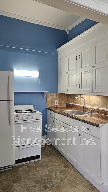 Burlington Condo: 25 Intervale Avenue - 1