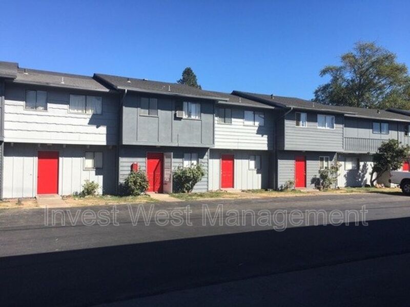 Longview Condo: 1960 33 Avenue