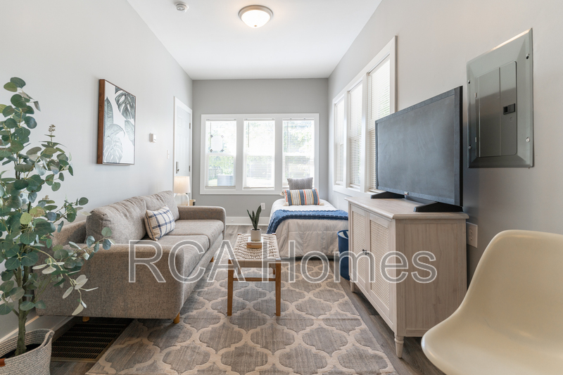 Indianapolis Condo: 2831 North Kenwood Avenue