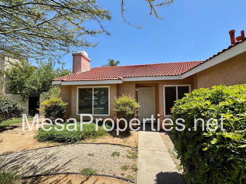 Riverside House: 1412 Pace Ct