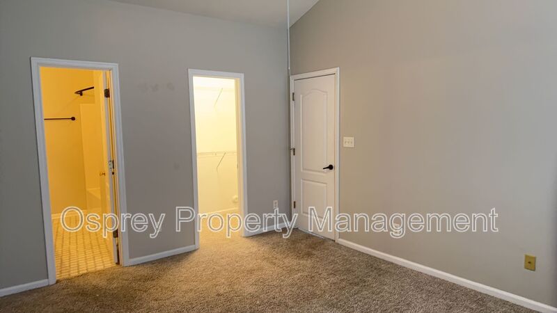 3BR Townhouse Condo with Garage "ASK ABOUT OUR ZERO DEPOSIT" - Photo 7