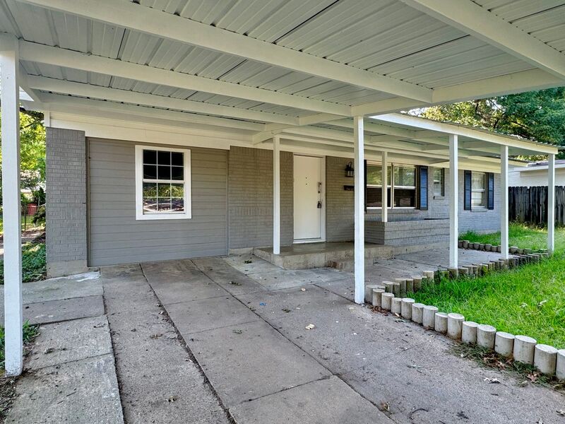 Texarkana House: 103 Park Circle