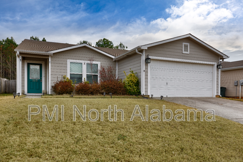 Madison House: 325 Kenneth Blvd NW