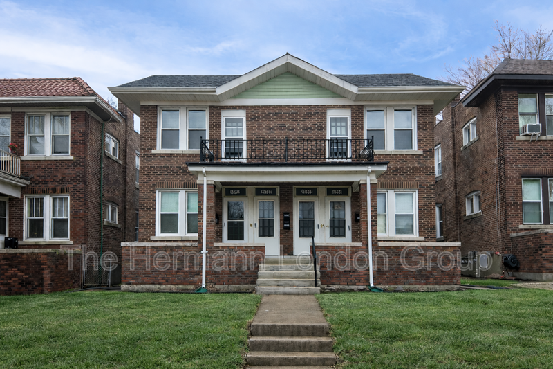 St. Louis Condo: 5042 Pernod Avenue