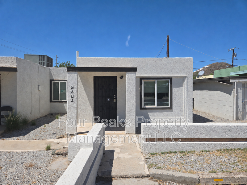 Phoenix House: 102 E. Hatcher Rd.
