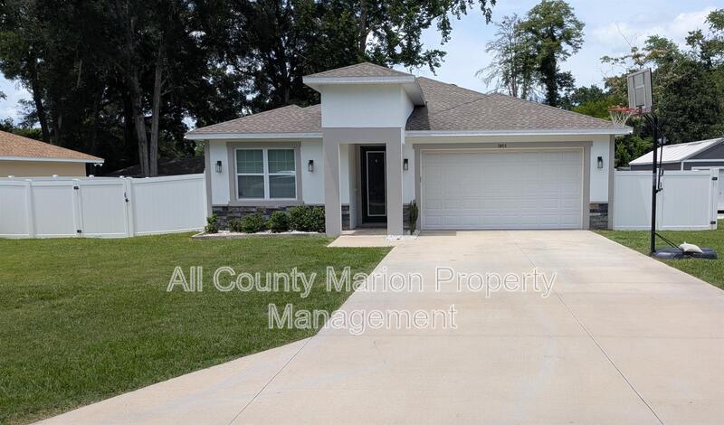 Summerfield House: 3855 SE 138th St
