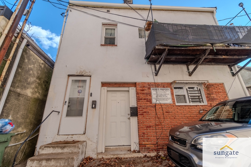 Baltimore House: 208 Lloyd St, Unit 4