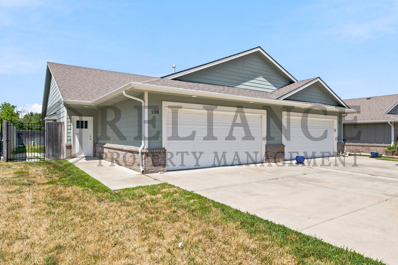 Andover Condo: 220 W May St