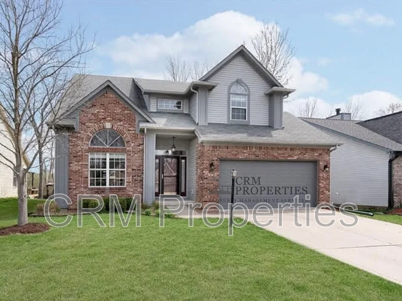 Carmel House: 10765 Belmont Cir