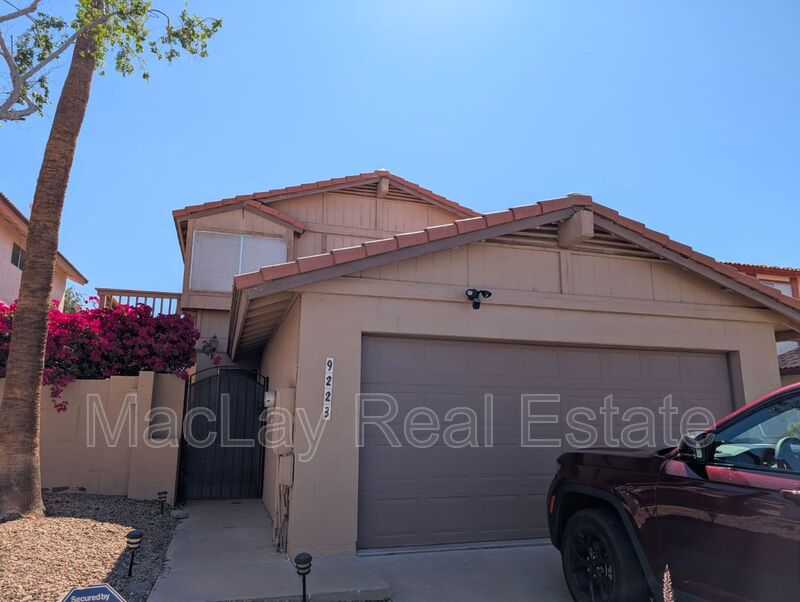 Phoenix House: 9223 S 45th Pl