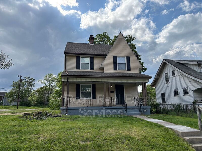 Dayton House: 617 Westwood Avenue