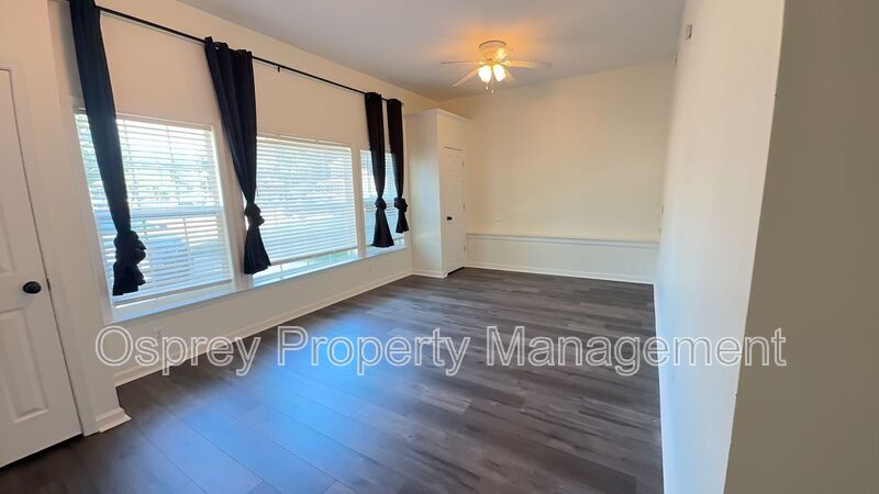 Spacious 4-Bedroom Cul-de-Sac Home with Fenced Yard! - Photo 15