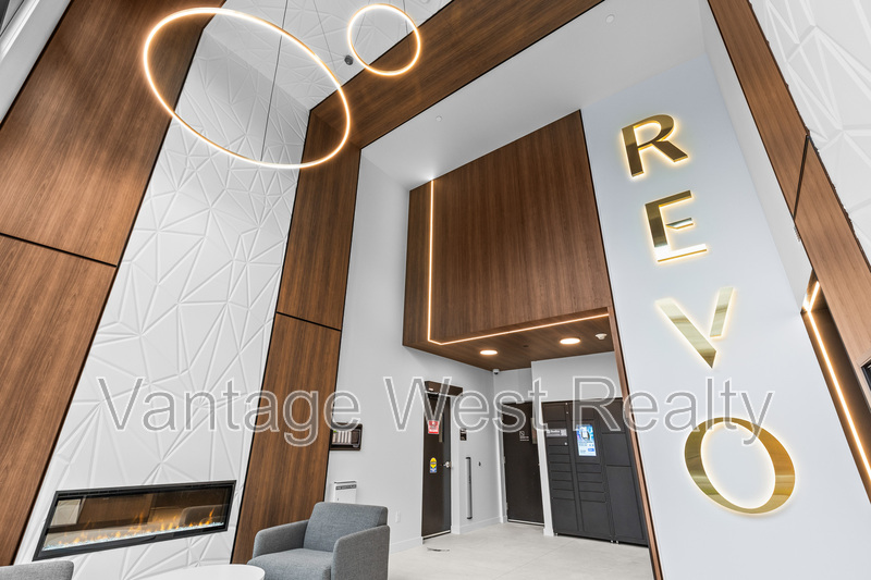Kelowna Condo: 302-1281 Pridham Ave