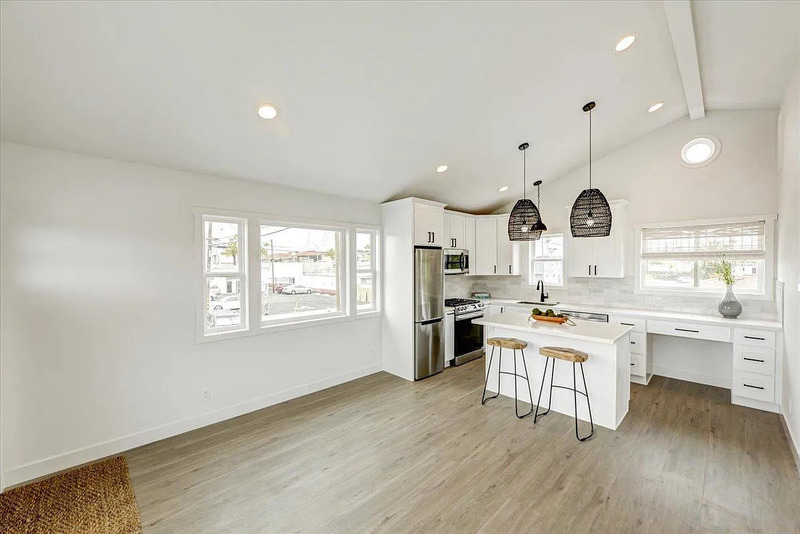 Costa Mesa Condo: 118 Magnolia St