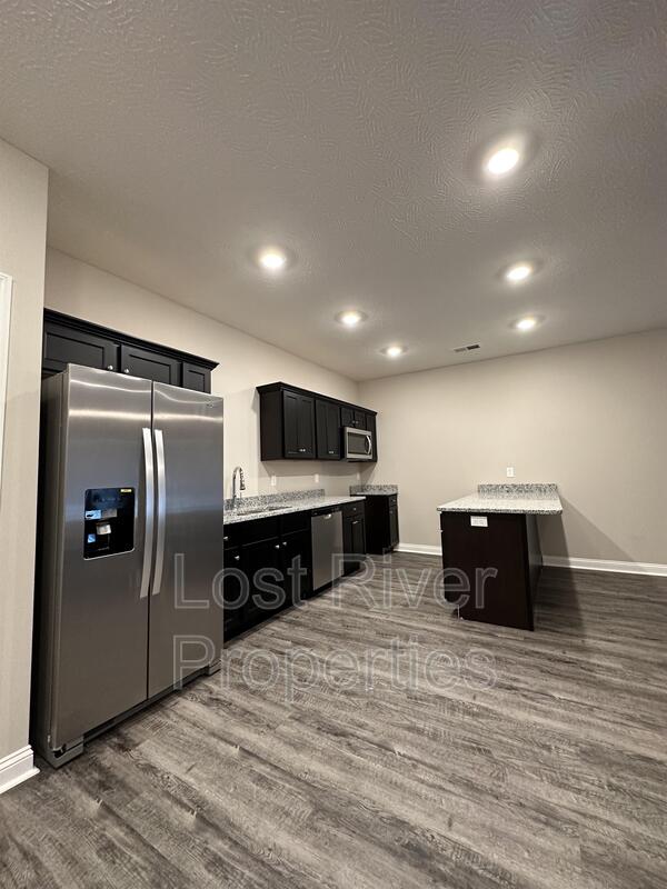 Bowling Green Condo: 4496 Wilford Lane