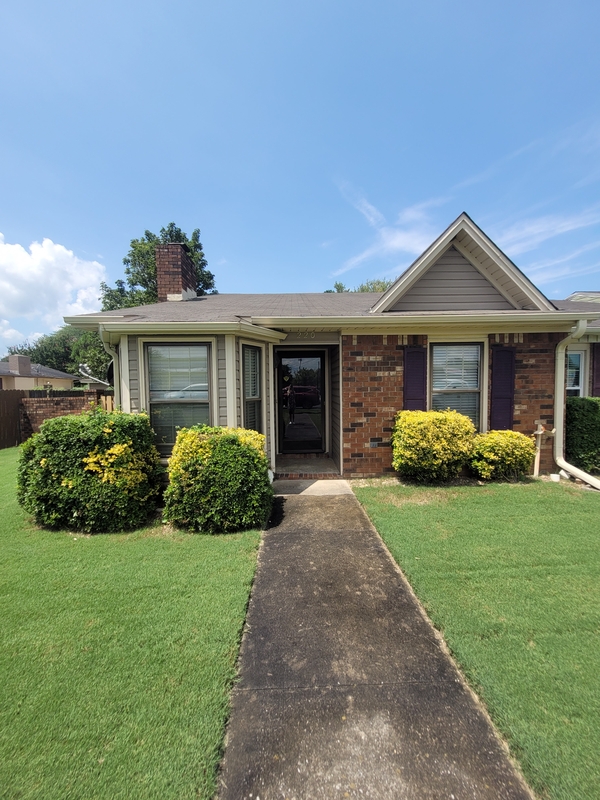 Decatur Condo: 220 Austinville Road Southwest - 1