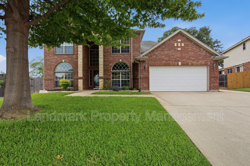 Mansfield House: 2115 Lexington Drive