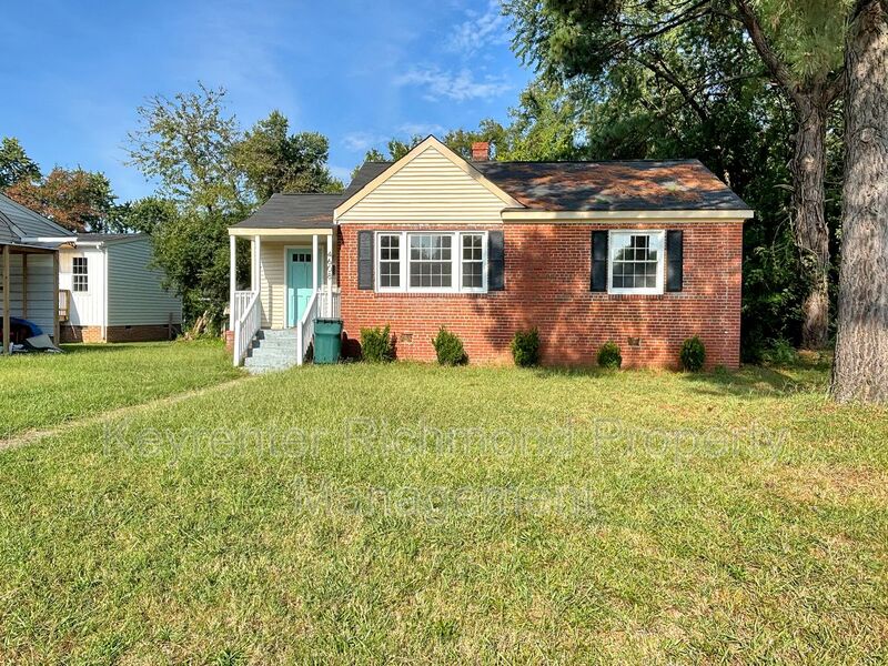 Henrico House: 4608 Chipoax Avenue