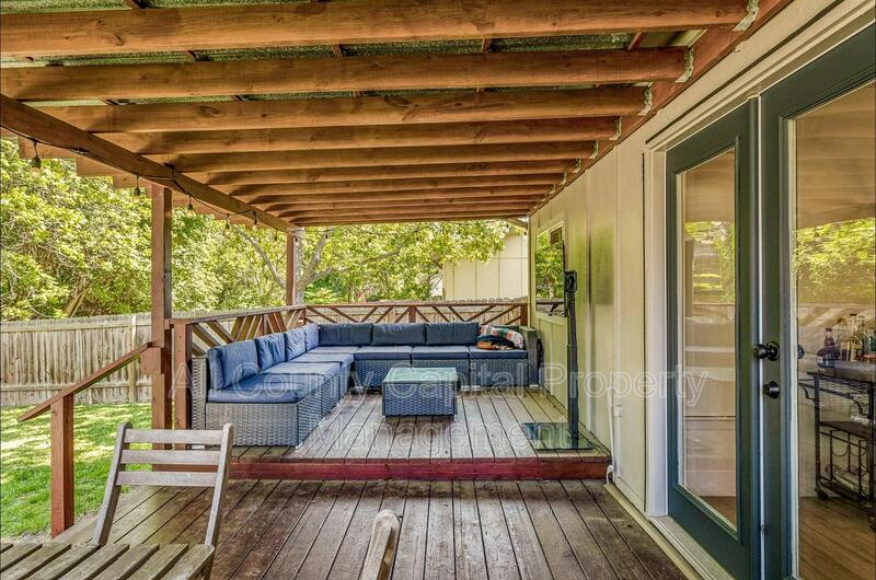 Main Rental Photo 15