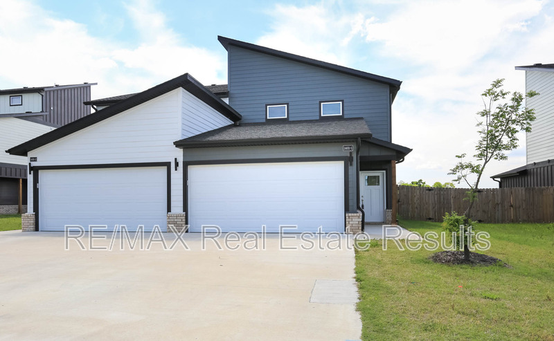 Bentonville Condo: 1401 SW Poigai Way